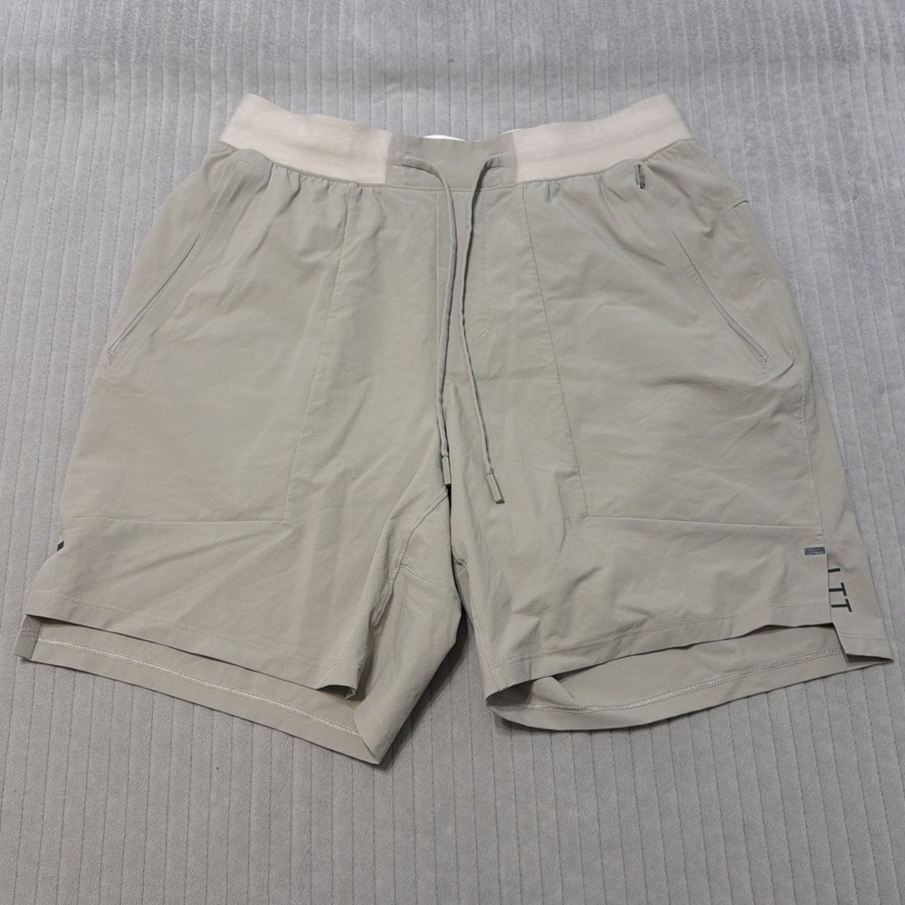 Lululemon Men's Athletic License to Train Shorts Size M Drawstring Pockets